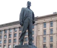 Памятник Владимиру Маяковскому в Москве