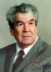 Мустай Карим